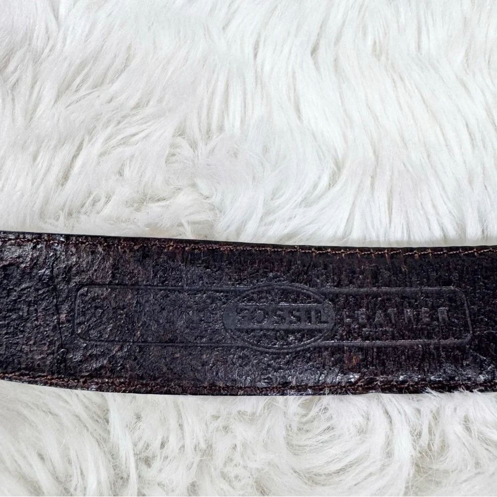 VINTAGE Fossil Brown Leather Western Engraved Silver Belt Medium‎ Ornate Boho